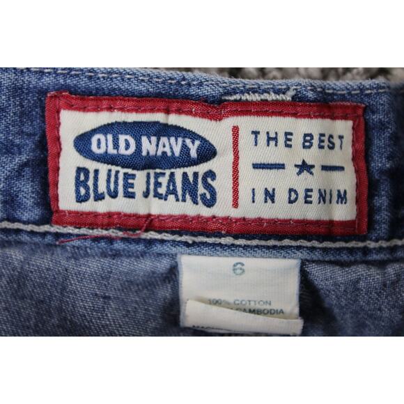 Old Navy Denim Shorts Womens 6 Blue Mid Rise Flap Pocket 90s - 3 inch inseam - Picture 2 of 7